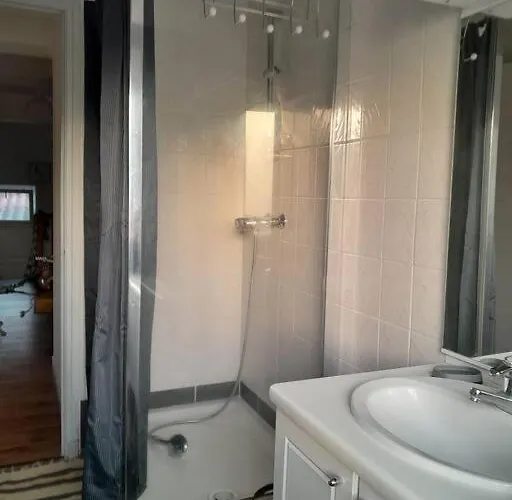 Avec Parking Gratuit Sur Place Eclaron